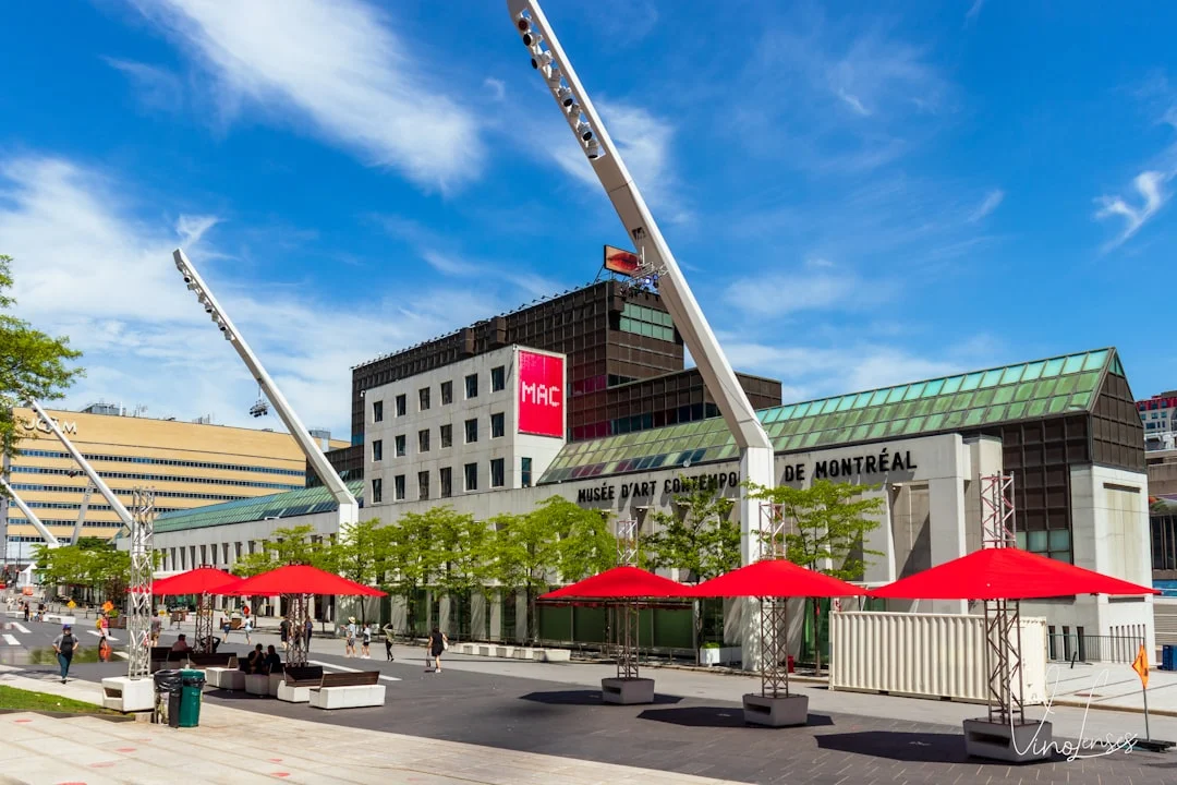 Public spaces, access, and the Grand Quay centerpi...